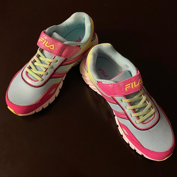 BLACK FRIDAY SALE - Fila Crater Running Sneakers Girl Sizes - Picture 2 of 8